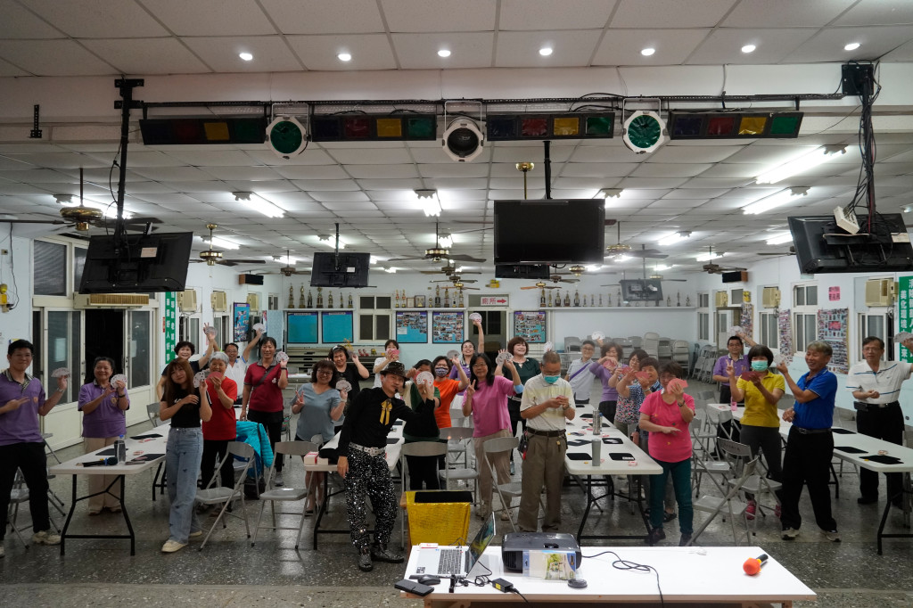 1140512方坤棋老師