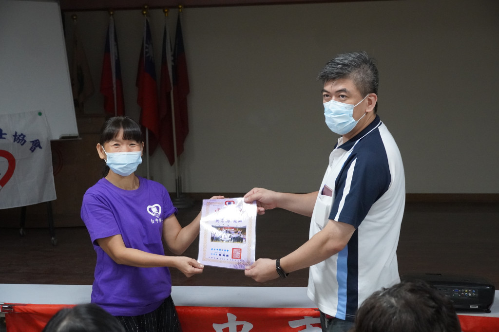 1100928陳慶豐老師