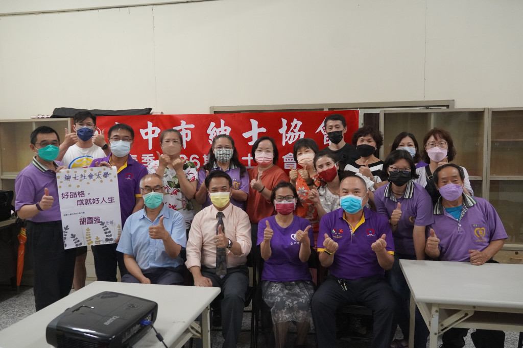 1110429胡國強老師