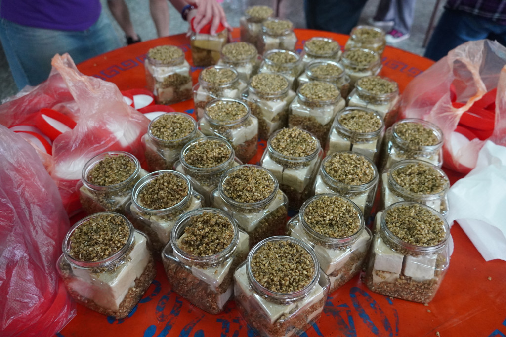 1110515製作豆腐乳