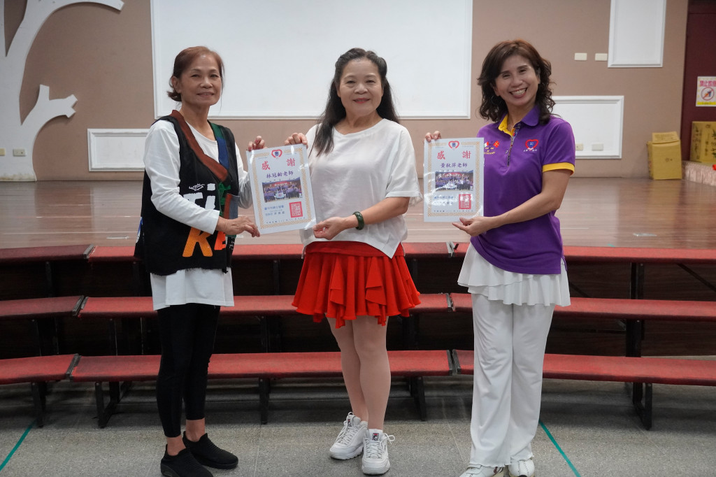 1111123林冠齡老師